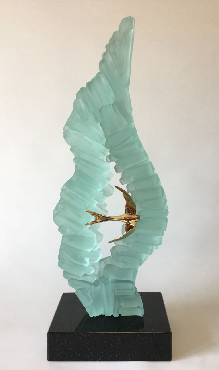 On the Strings of the Wind Sculpture by Katarzyna Bułka-Matłacz