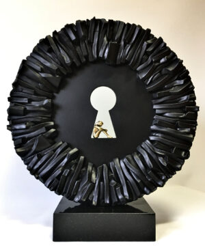 In the Circle of Secrets Sculpture by Katarzyna Bułka-Matłacz